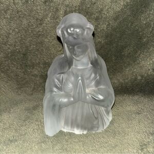 Vintage Praying Madonna Frosted Glass Figurine Bust Religious